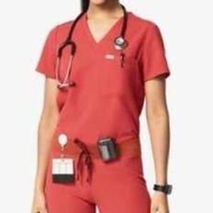 Figs Clay Scrub Set- S/S Zamora Jogger Scrub Pants & S Catarina Top